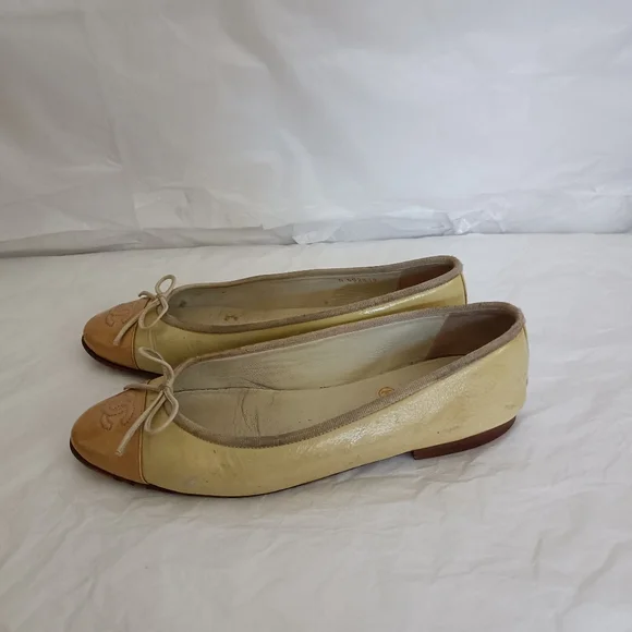 Chanel ballet flats cap toe size 37.5 patent